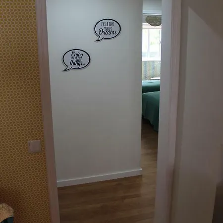 Casa Da Azarujinha * Estoril